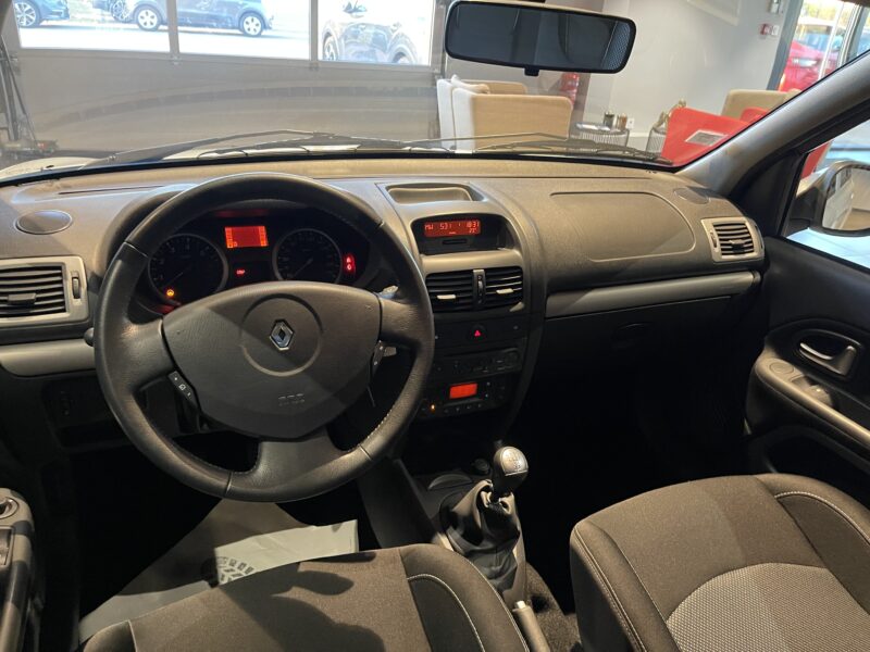 RENAULT CLIO 2 CAMPUS 