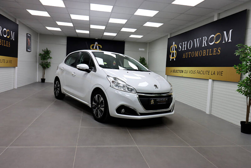 PEUGEOT 208 2018