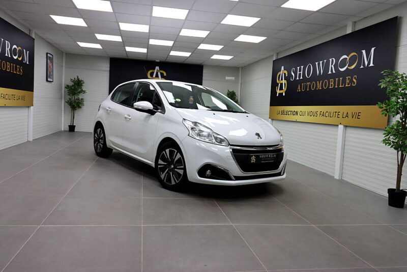 PEUGEOT 208 2018