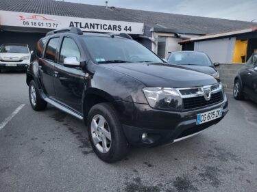 DACIA DUSTER 2012 1er main