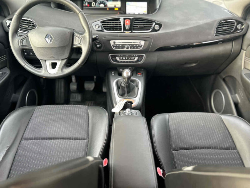 RENAULT SCENIC III 2011