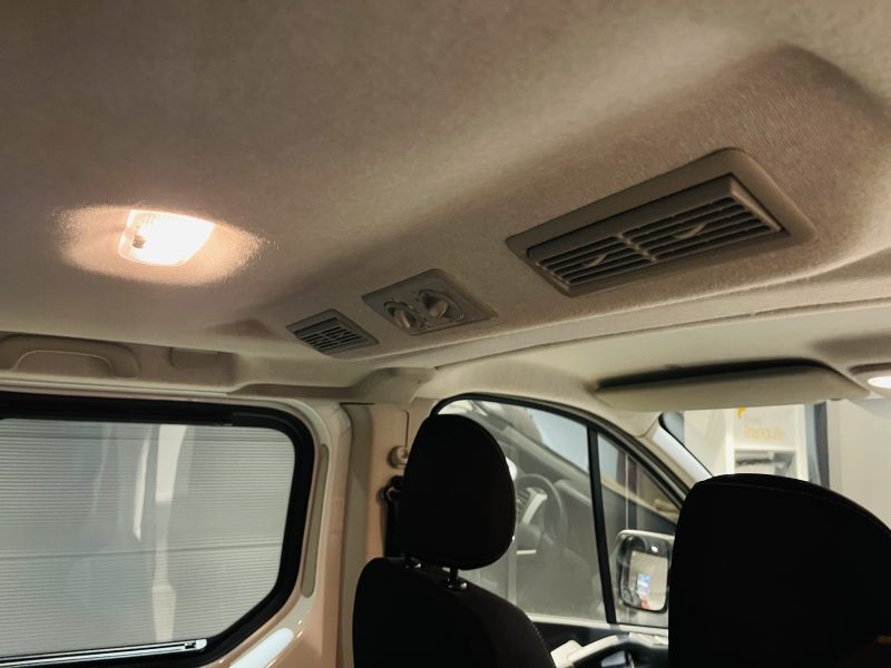 RENAULT TRAFIC III  2018