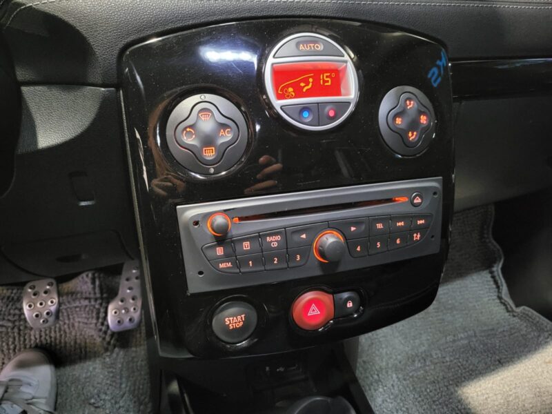 RENAULT CLIO III RS 2.0 16V 200cv Gordini N°160 BVM6 // REGULATEUR-LIMITEUR/GPS TOMTOM/BLUETOOTH