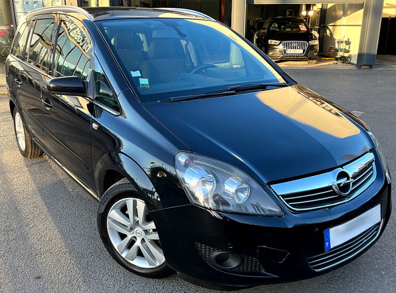 OPEL ZAFIRA II PHASE 2 1.7 CDTI 125 Cv 7 PLACES / PREMIERE MAIN ATTELAGE - Garantie1an