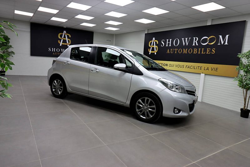 TOYOTA YARIS 2014