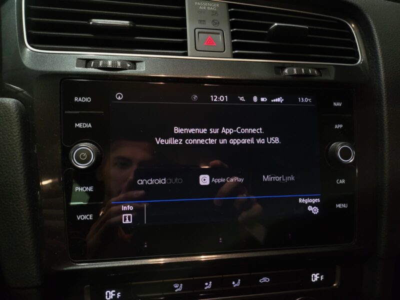 VOLKSWAGEN GOLF VII 1.5 TSI 130cv Confortline BVM6 1ère Main // APPLE CARPLAY/ANDROID AUTO/RADAR-AV-