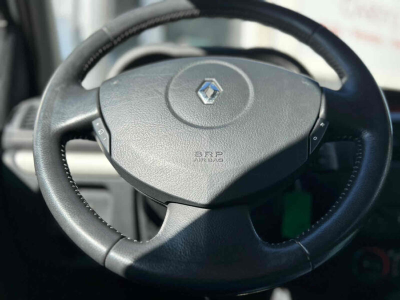 RENAULT CLIO II 