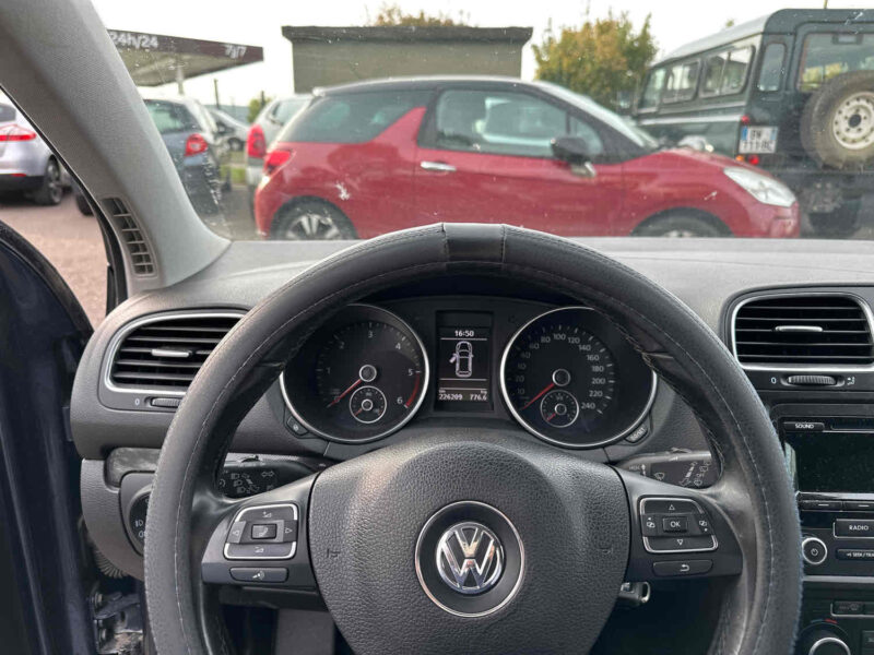 VOLKSWAGEN GOLF 2011