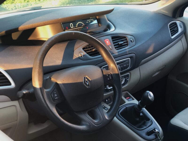 RENAULT SCENIC III 2010