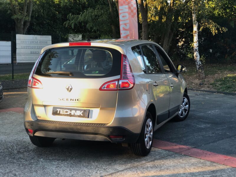 RENAULT SCENIC III 2010