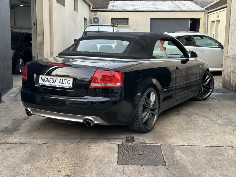 AUDI A4 CAB 1.8 TURBO S-LINE BOITE AUTOMATIQUE PAYEZ EN 4X!