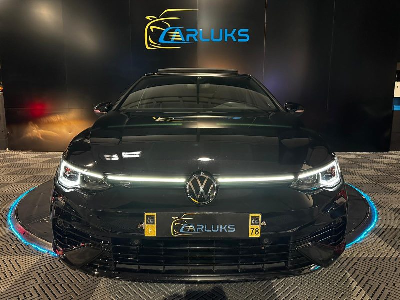 VOLKSWAGEN GOLF VIII R 2.0 TSI 320cv 4Motion PERORMANCE AKRAPOVIC , TO , Cuir complet , Caméra , VMA