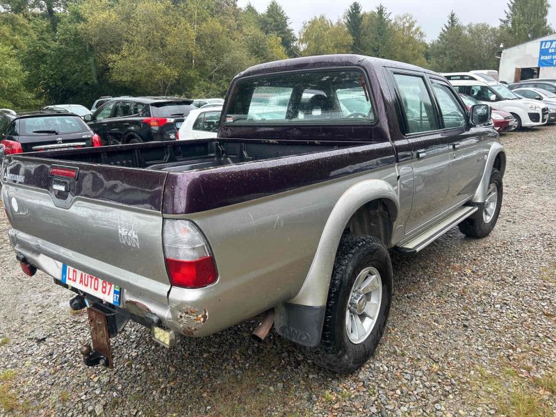 MITSUBISHI L200 2004