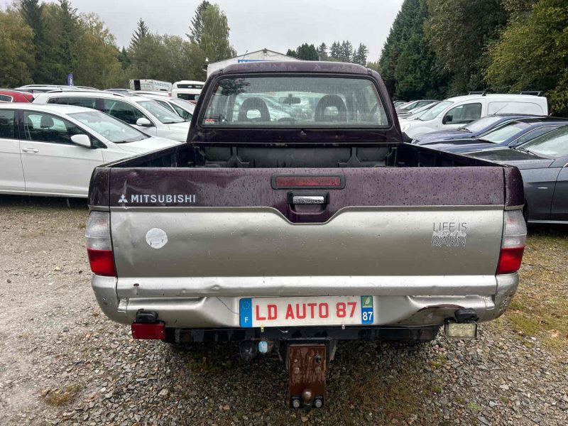 MITSUBISHI L200 2004