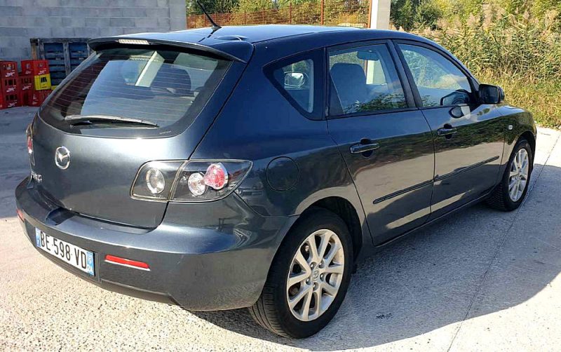 MAZDA 3 2009