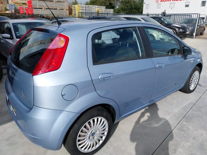 FIAT GRANDE PUNTO 1.3 D Multijet 75 Team