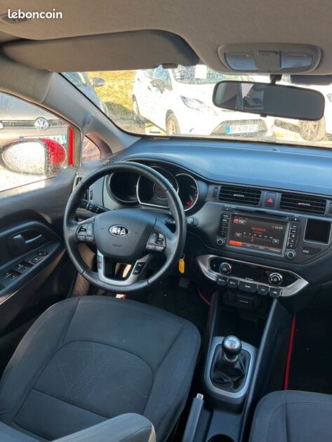 KIA RIO III 2013