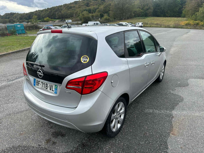 OPEL MERIVA B Monospace 2011