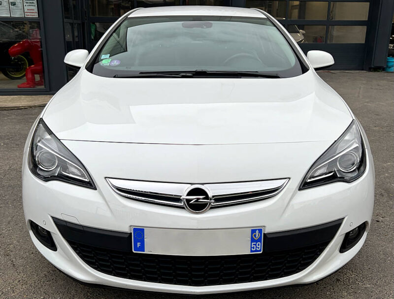 OPEL ASTRA IV GTC 1.4 TURBO 140 Cv 1ERE MAIN / 54 300 Kms CRIT AIR 1 - GARANTIE 1 AN