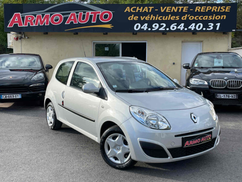 RENAULT TWINGO II 2009