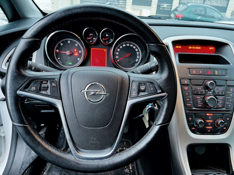 OPEL ASTRA  2012