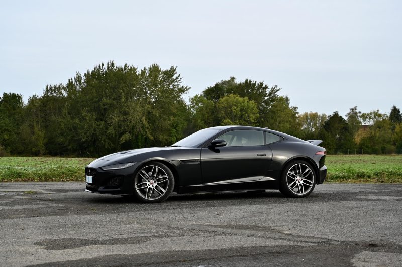 JAGUAR F-TYPE Coupé 2.0 300CH R-DYNAMIC 2020