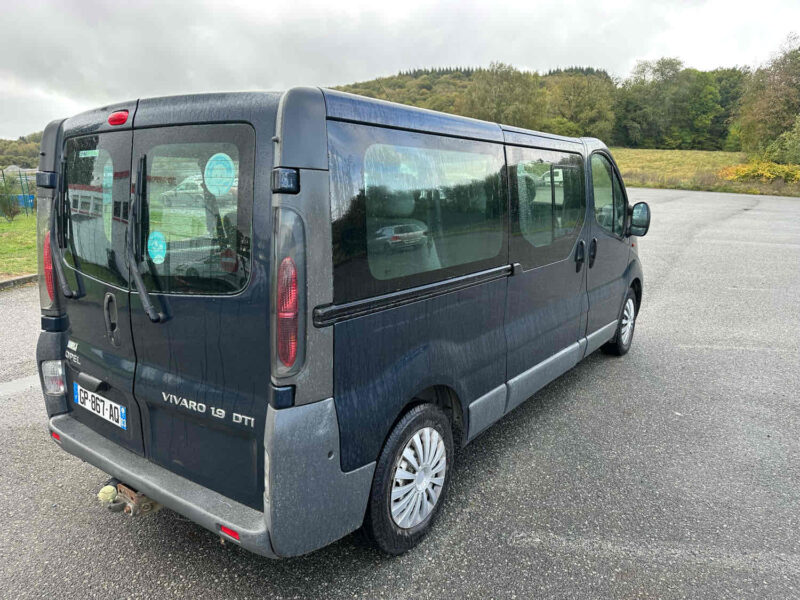 OPEL VIVARO A Autobus/Autocar 2003