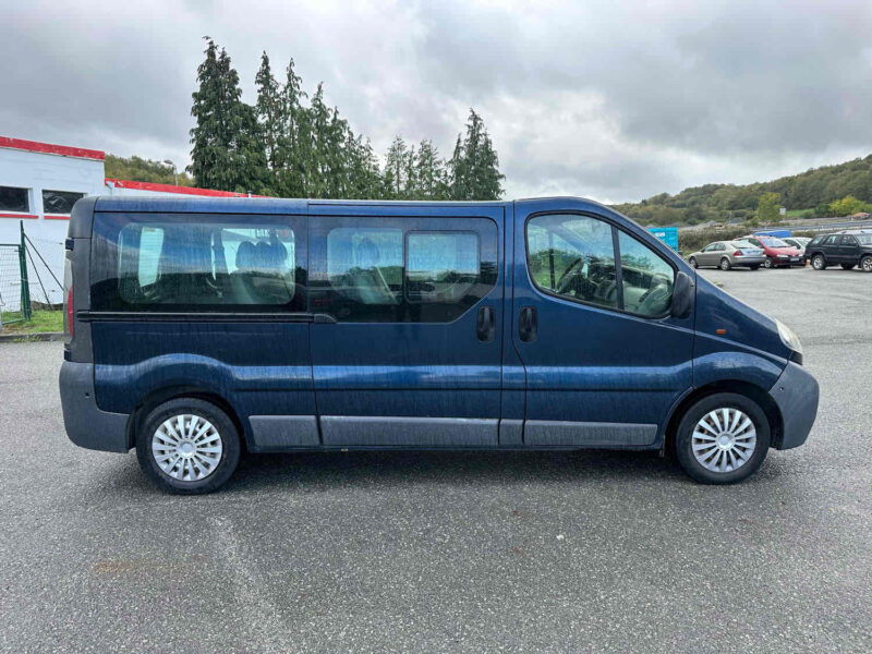 OPEL VIVARO A Autobus/Autocar 2003