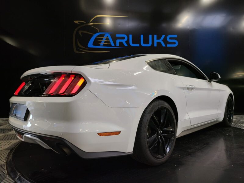 FORD MUSTANG 2.3 EcoBoost 317cv FASTBACK / CUIR / SIEGES ELECTRIQUES / CAMERA