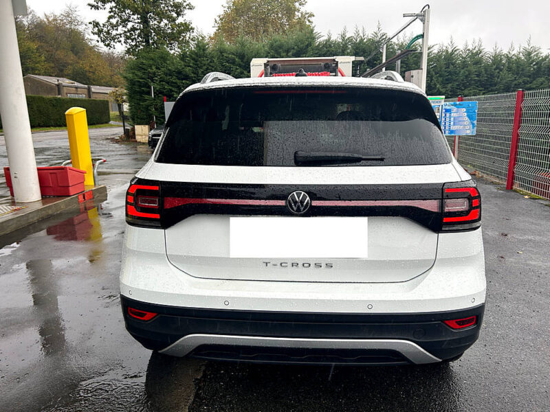 VOLKSWAGEN T-CROSS 2023