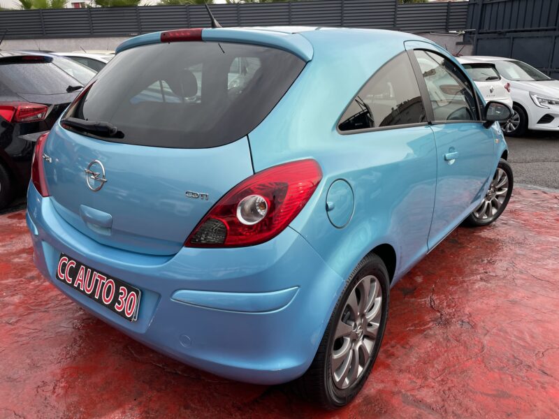 OPEL CORSA D 2010