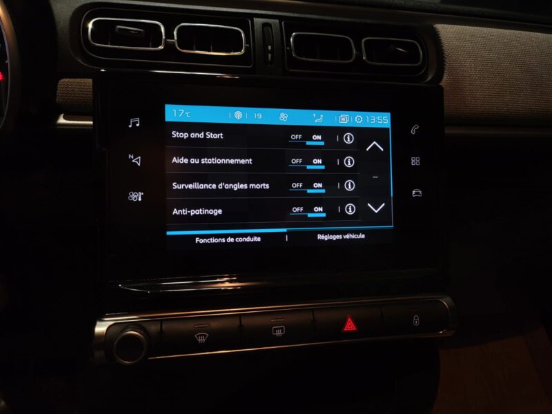 CITROEN C3 III 1.2 PureTech 110cv Feel EAT // APPLE CARPLAY/ANDROID AUTO/CAMERA DE RECUL