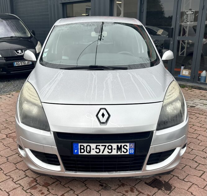 RENAULT SCENIC III 2011