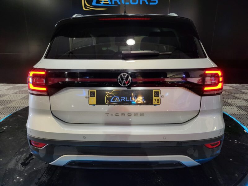 VOLKSWAGEN T-CROSS 1.0 TSI 110cv Carat BVM6 // APPLE CARPLAY/ANDROID AUTO/SIEGES CHAUFFANT