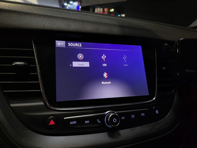 1.6 Turbo D 120cv / Toit Pano / Apple Carplay / régulateur