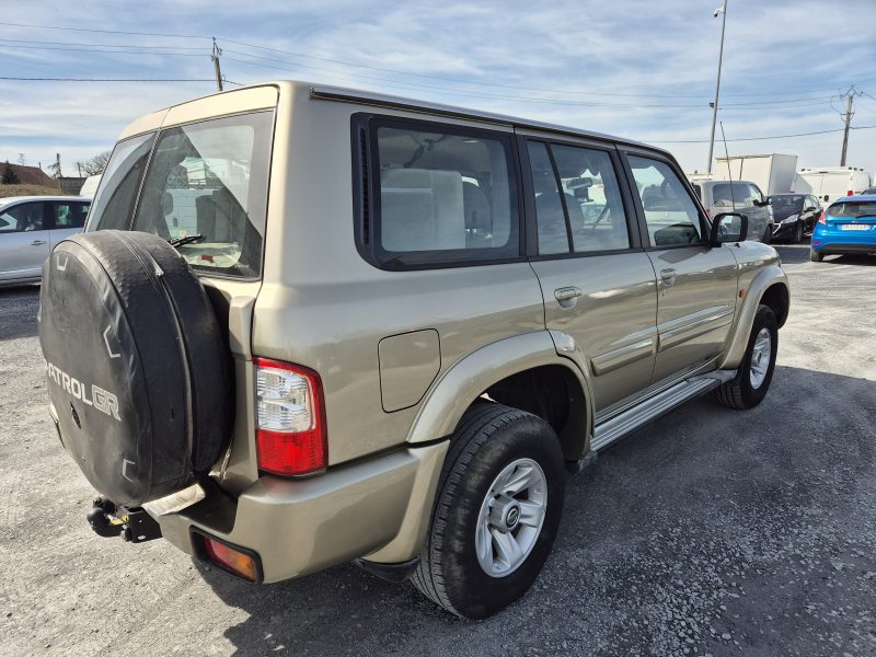 NISSAN PATROL GR SPORT 1ER MAIN 7 PLACES 2004 117000 KM