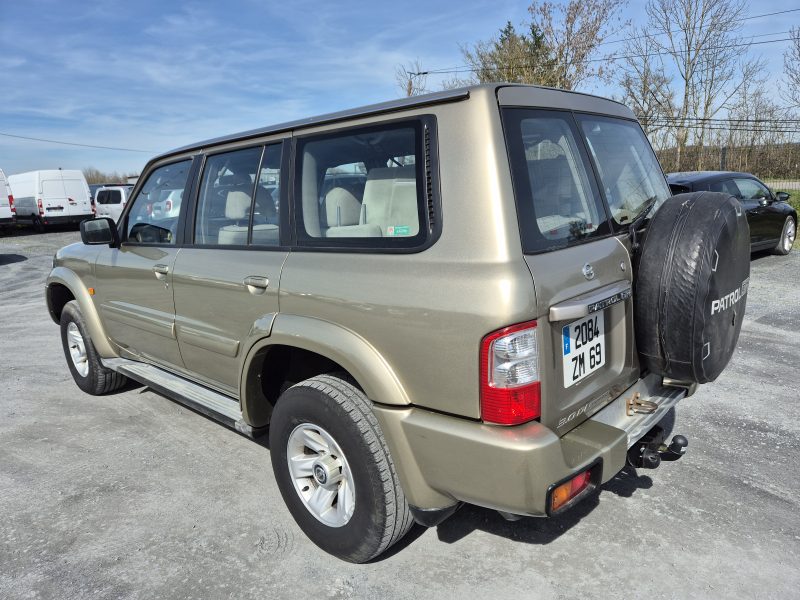 NISSAN PATROL GR SPORT 1ER MAIN 7 PLACES 2004 117000 KM