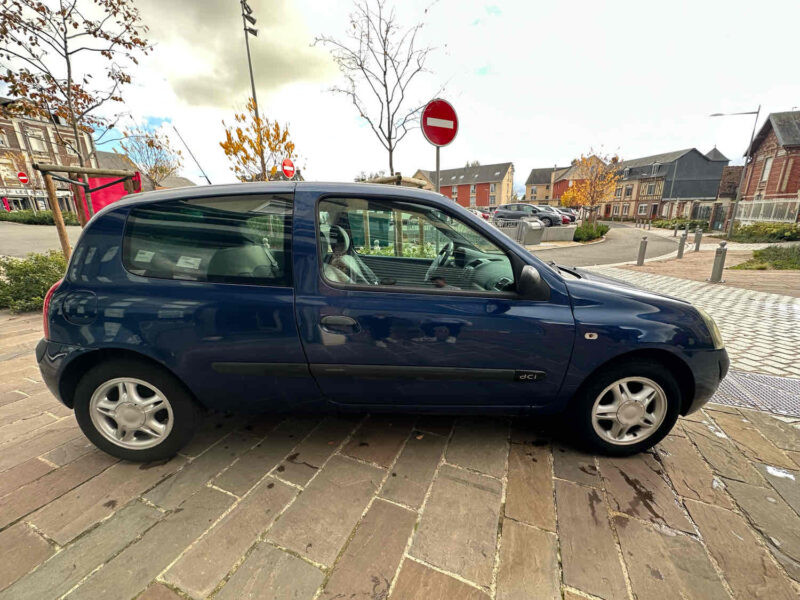 RENAULT CLIO II 2004