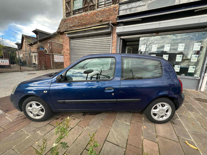 RENAULT CLIO II 2004