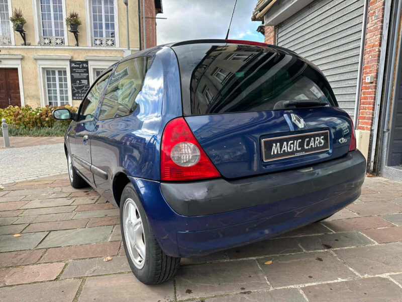 RENAULT CLIO II 2004