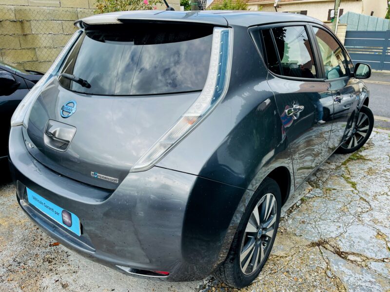 NISSAN LEAF 2013