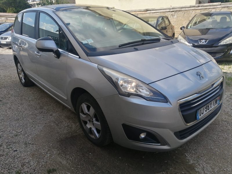 PEUGEOT 5008 2014