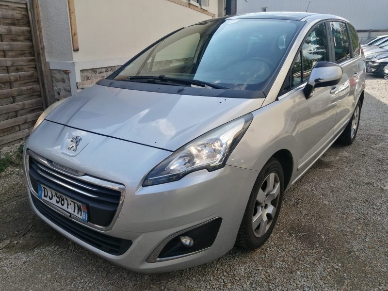 PEUGEOT 5008 2014