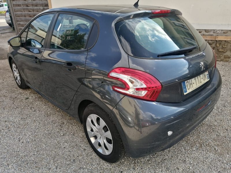 PEUGEOT 208 I 2014