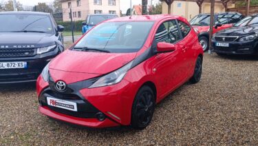 TOYOTA AYGO 1.0 VVT-i 69ch Stop&Start x-play