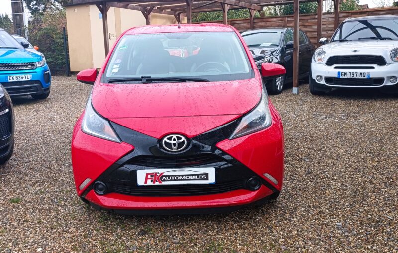 TOYOTA AYGO 1.0 VVT-i 69ch Stop&Start x-play