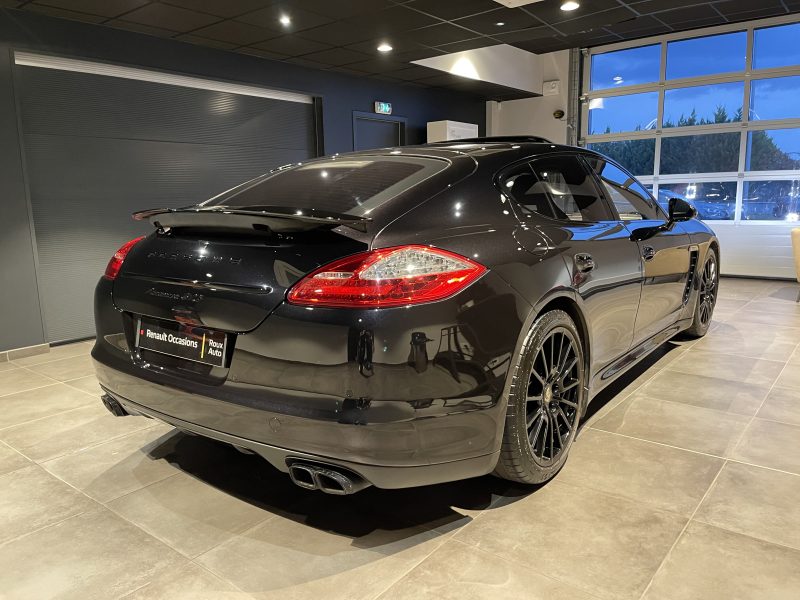 PORSCHE PANAMERA 2012