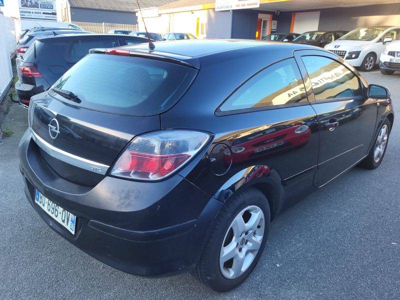 OPEL ASTRA GTC 1.4i 90CV TWINPORT 1ER MAIN