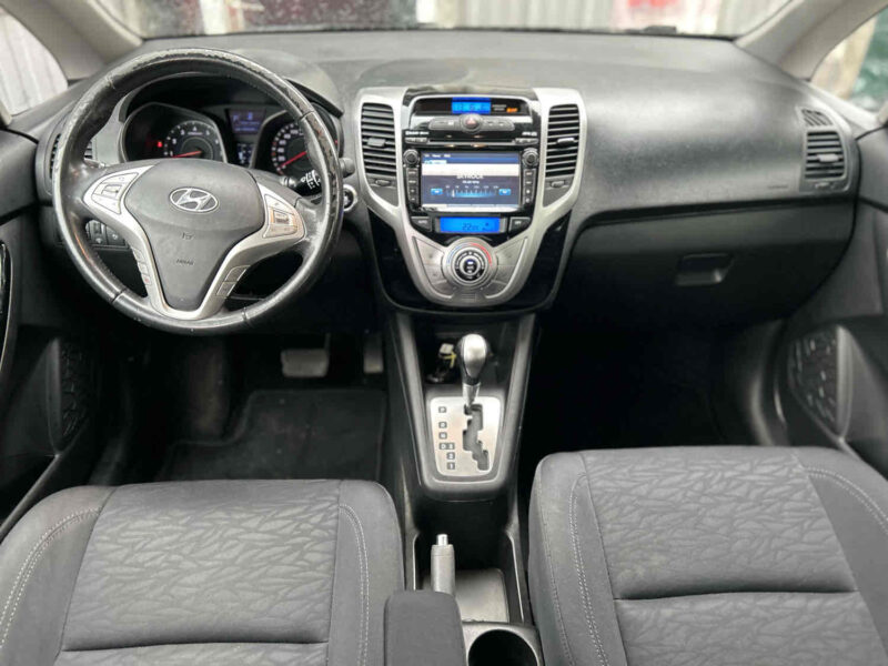 HYUNDAI IX20 2011