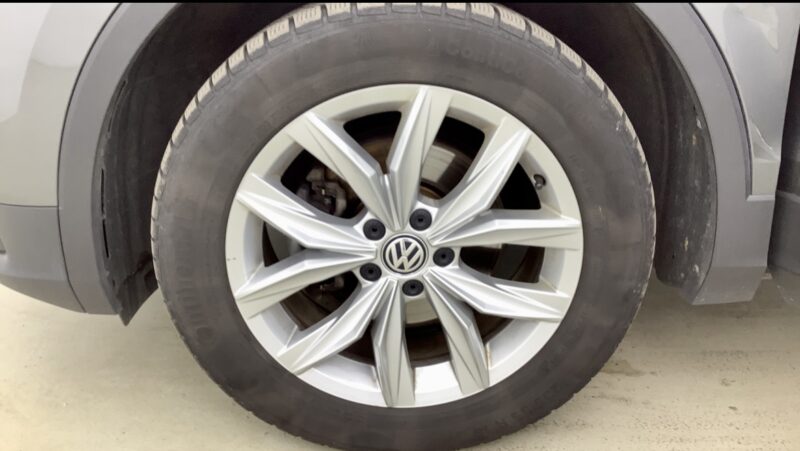 VOLKSWAGEN TIGUAN  4Motion 1,4 TSI 150CH TECHNOLOGY DSG6